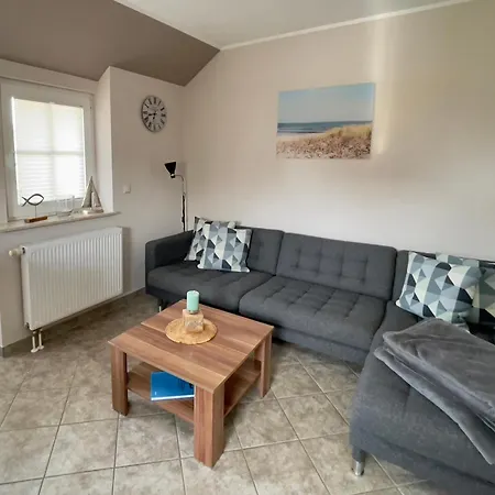 Geraeumige No 2 In Strandnaehe Apartment