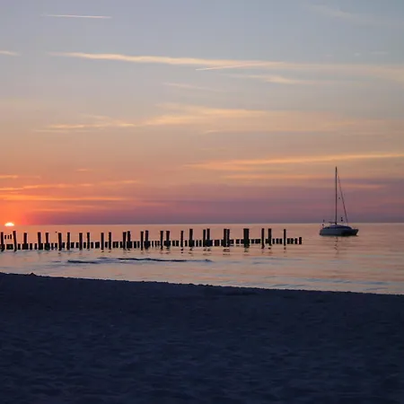 Geraeumige No 2 In Strandnaehe Apartment Zingst